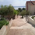 Ana * סטומורסקה