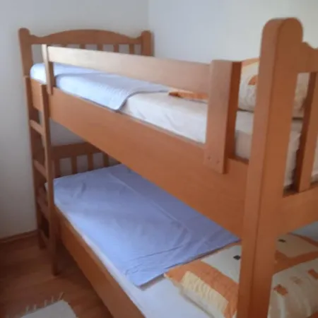 Ana Apartman Stomorska
