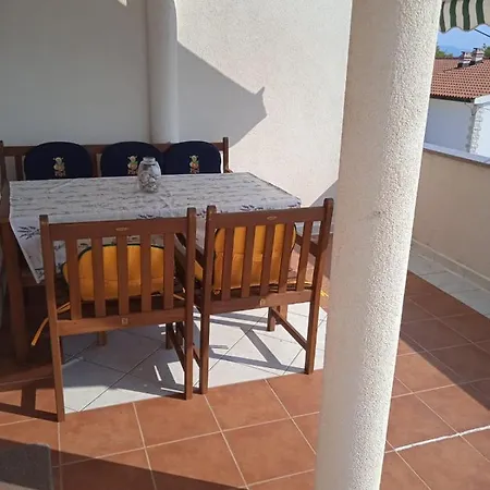 Apartment Ana