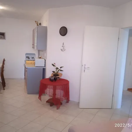 Apartment Ana *